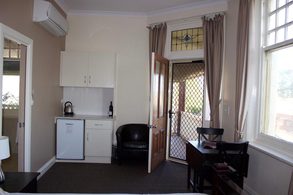 Balcony On Sixth Lodge Murray Bridge Kültér fotó